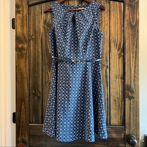Signature Darby dress size 12